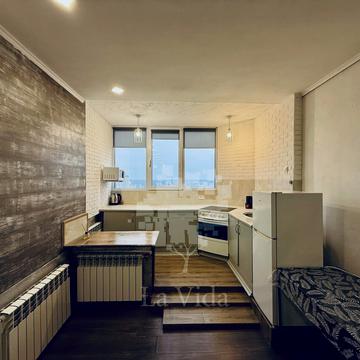 Лобачевського пров., 7