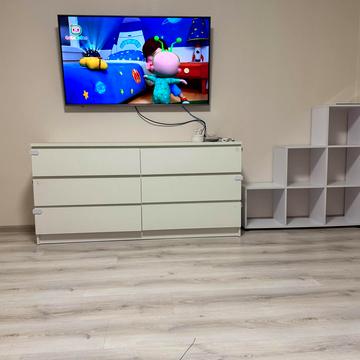 Хорольська вул., 10