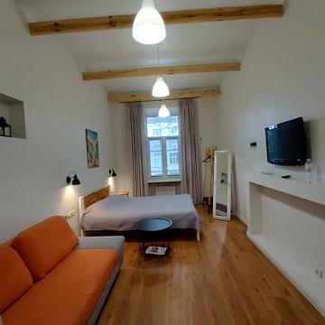 Гаванна вул., 6