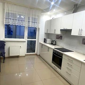 ЖК Патріотика, вул. Гмирі, 14а, простора 2к.кв. 70 кв.м