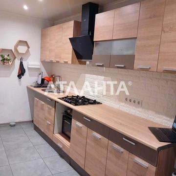 2-кімнатна квартира на землі, по вулиці Балківській.