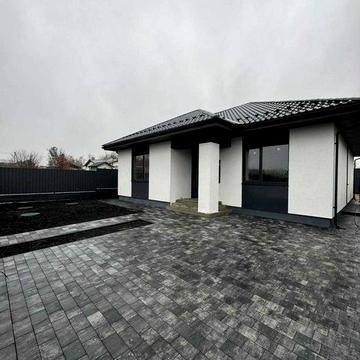 Одноповерховий цегляний будинок Білогородка 110 м2 5.5 сотки Газ