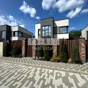 Продаж 4к будинку у закритому котеджному містечку, с. Лісники