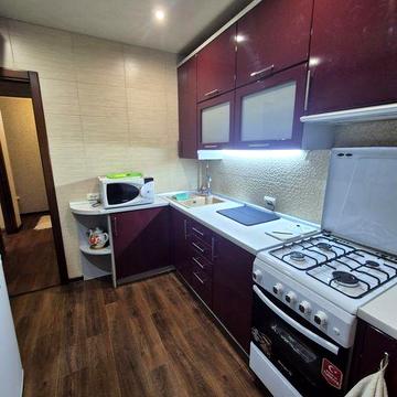 Здам 2х кімнатну квартиру на Київській