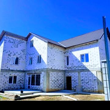 Нерубайское просторный современный дом под частичную отделку.