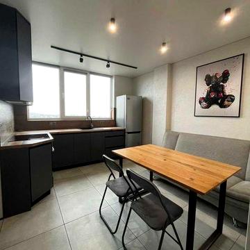 Видова 1 кімнатна квартира в оренду біля ТЦ «Плазма».