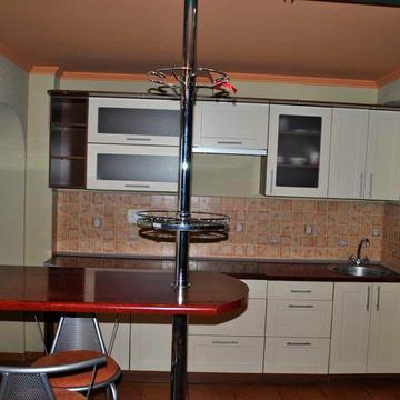 Однокімнатна центр Небесної Сотні  8500 + КП