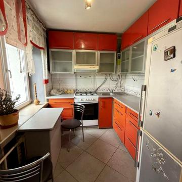 Центр. Вул. Винниченка. Оренда 3-кімнатної квартри