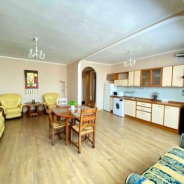 Здається видова та затишна 2х кімнатна квартира -студія. Липки