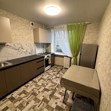 Оренда гарної 1-кімнатної квартири по вул. Р.Люксембург 19(біля Моллі)