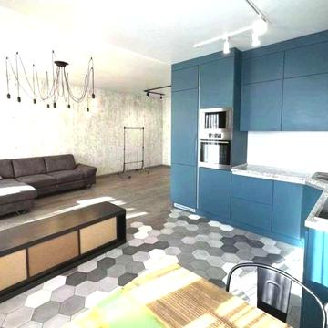 Здам 1 кв. велику на Інглезі