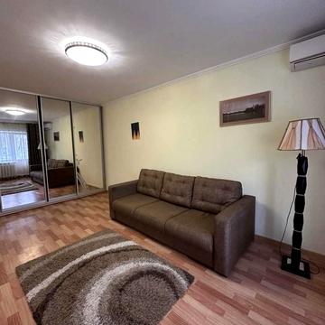 Старокозацька вул. (Комсомольська), 70