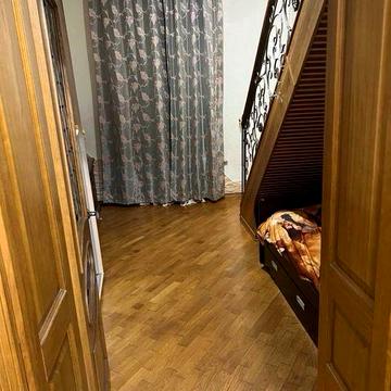 Сдам 2-х этажную квартиру от хозяина только для семейной пары!