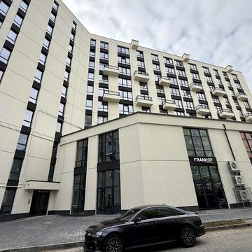 Приозерна вул., 32