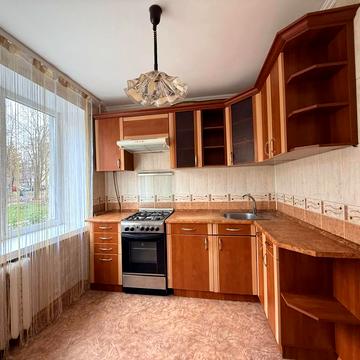 Студентська вул., 5