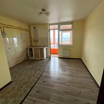 Будівельників вул., 4