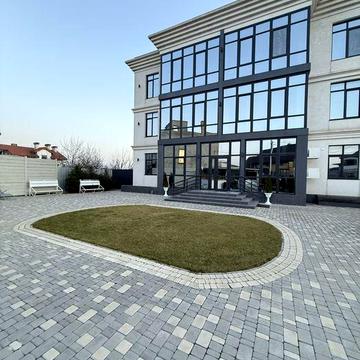 Продам однокомнатную  в новом кирпичном доме ЖК Crystal house