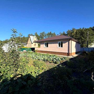 Просторий будинок з ділянкою 5,1 сотки у тихому місці. БЕЗ КОМІСІЇ