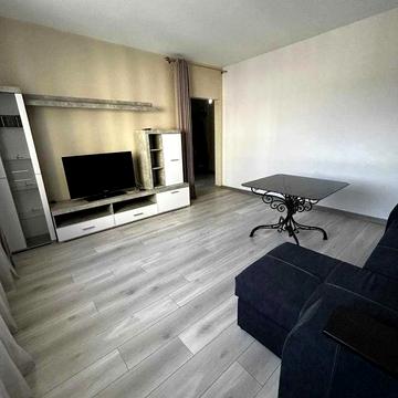 Князя Святослава пл., 5