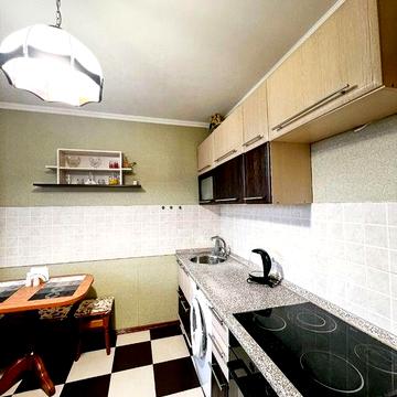 Однокімнатна біля метро