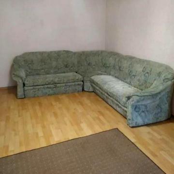 Молодіжна вул., 18