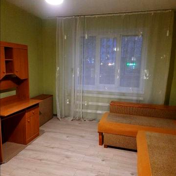 2 кімнатна квартира, вул. Гмирі 5