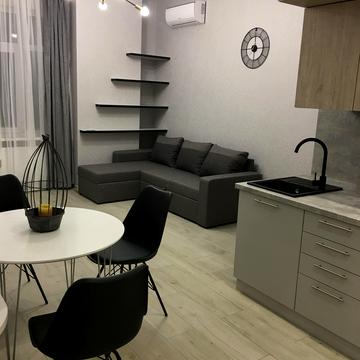 Євгена Коновальця вул. (Щорса), 36-Е