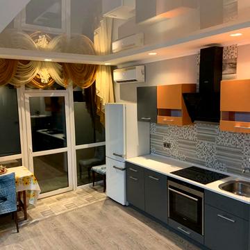 Небесної Сотні просп. (Маршала Жукова), 111