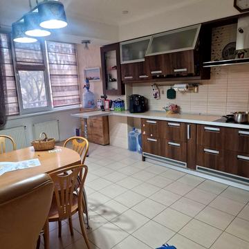 Обсерваторний пров., 2/6