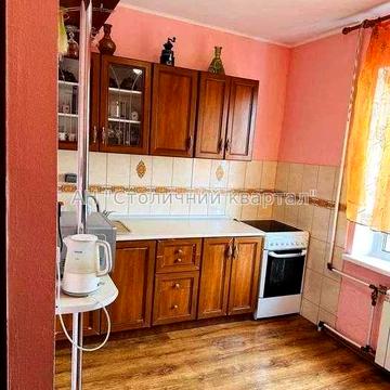 Продаж 2к квартири вул.О.Бальзака-61,Троєщіна