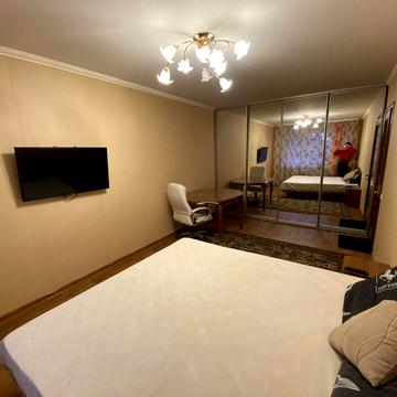 Продам 3 кімн.кв., центр, вул.Майора Борищака