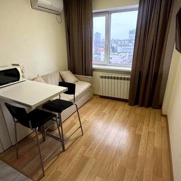 Машинобудівна вул., 41