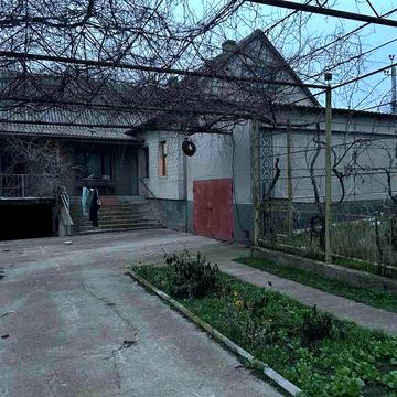 Оренда затишного будинку з видом на лиман