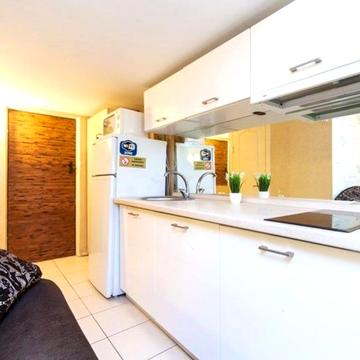 Гранітна вул., 6