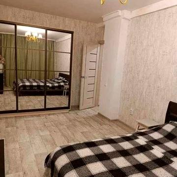 Комунальні враховані в ціну, власник