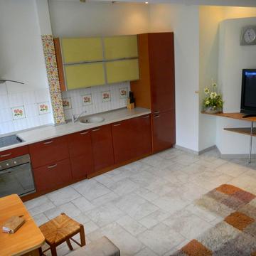 Шота Руставелі вул., 21