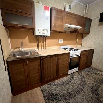 1к квартира з мінімальним оформленням