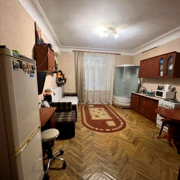 Джона Маккейна вул. (Івана Кудрі), 16