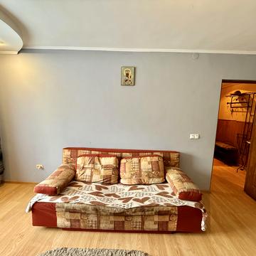 Євгена Патона вул., 2