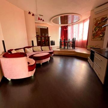 Вячеслава Чорновола вул., 2