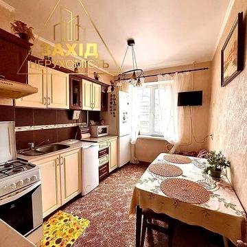 Продаж 3к Квартира Кравчука вулиця