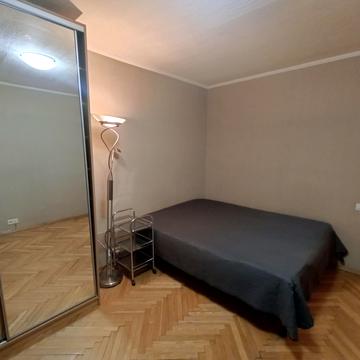 Саксаганського вул., 57