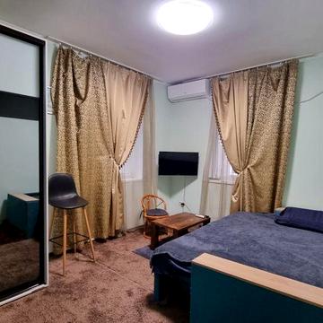 Сдам 1 комнатный дом  в центре/ Старосенная  площадь