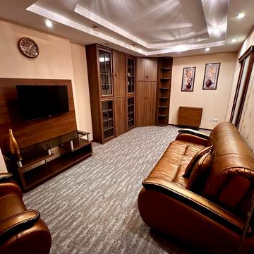 Кубанської України вул. (Маршала Жукова), 37