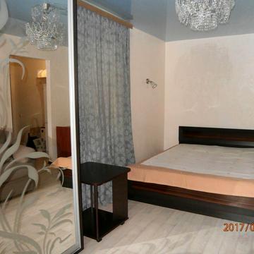 Івана та Юрія Лип вул. (Гайдара), 1