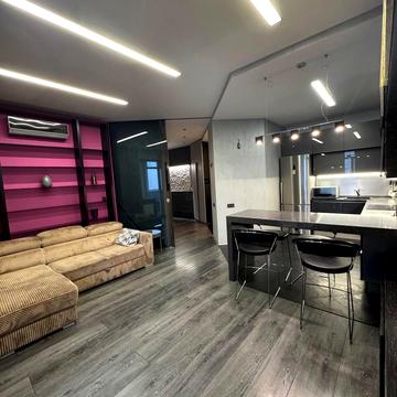 Херсонська вул., 9-Б