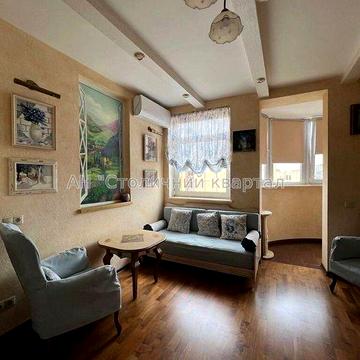 Кадетський гай Однокімнатна Ернста 16В