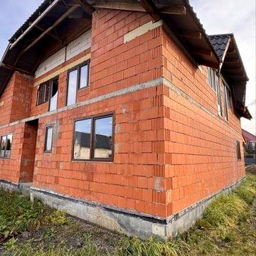 Продаж будинку з прибудовою