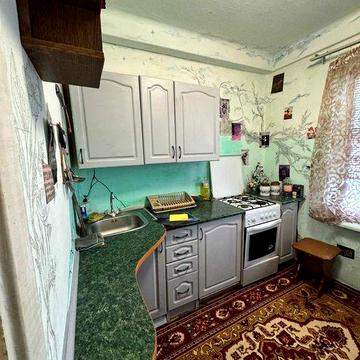 Довгострокова оренда 3-кімнатної квартири Космос