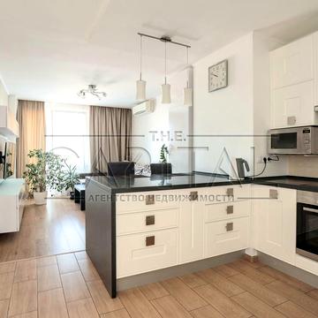 Голосіївський просп. (40-річчя Жовтня), 60